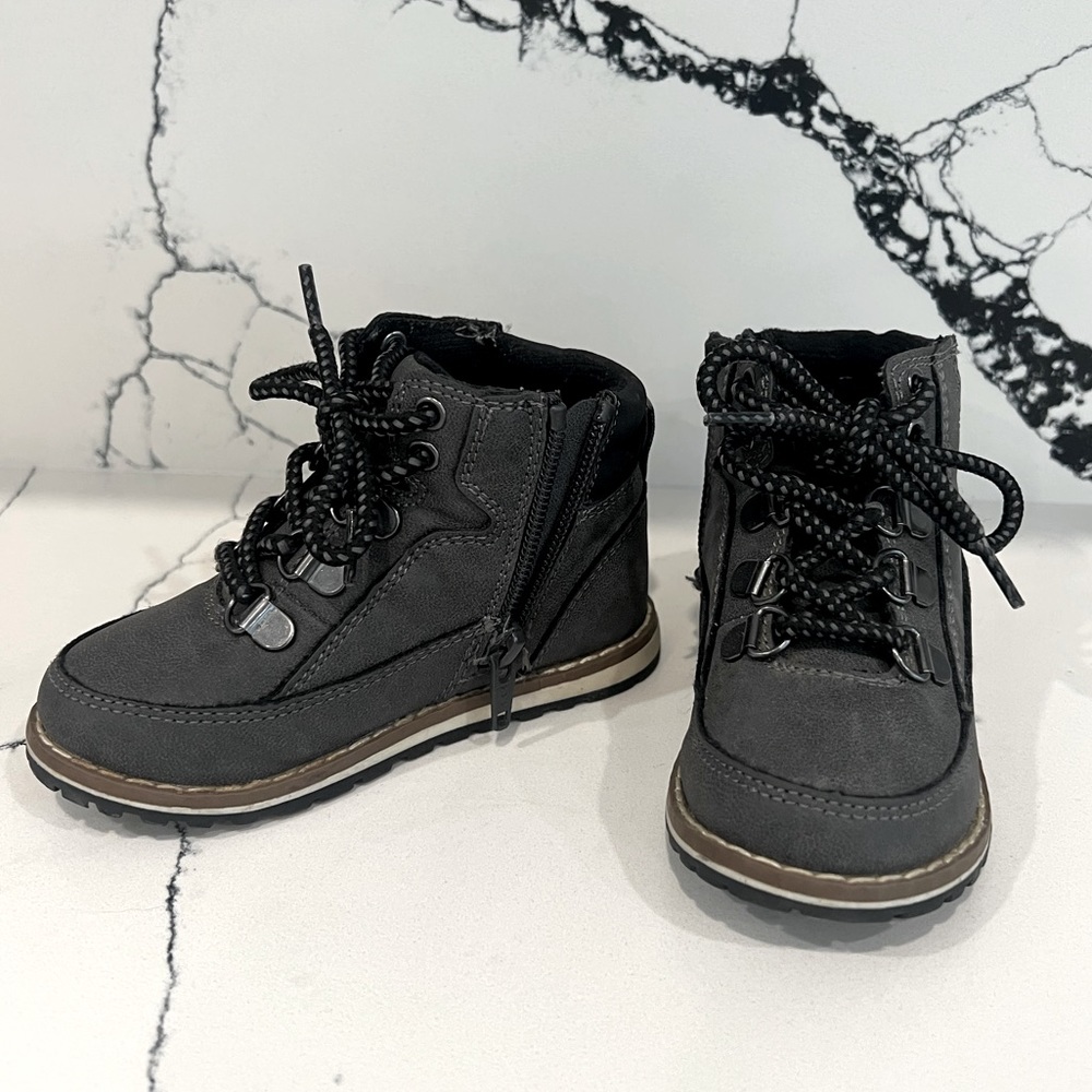 Boys Boots Zipper and Lace Up The Childrens Place Gray Size7